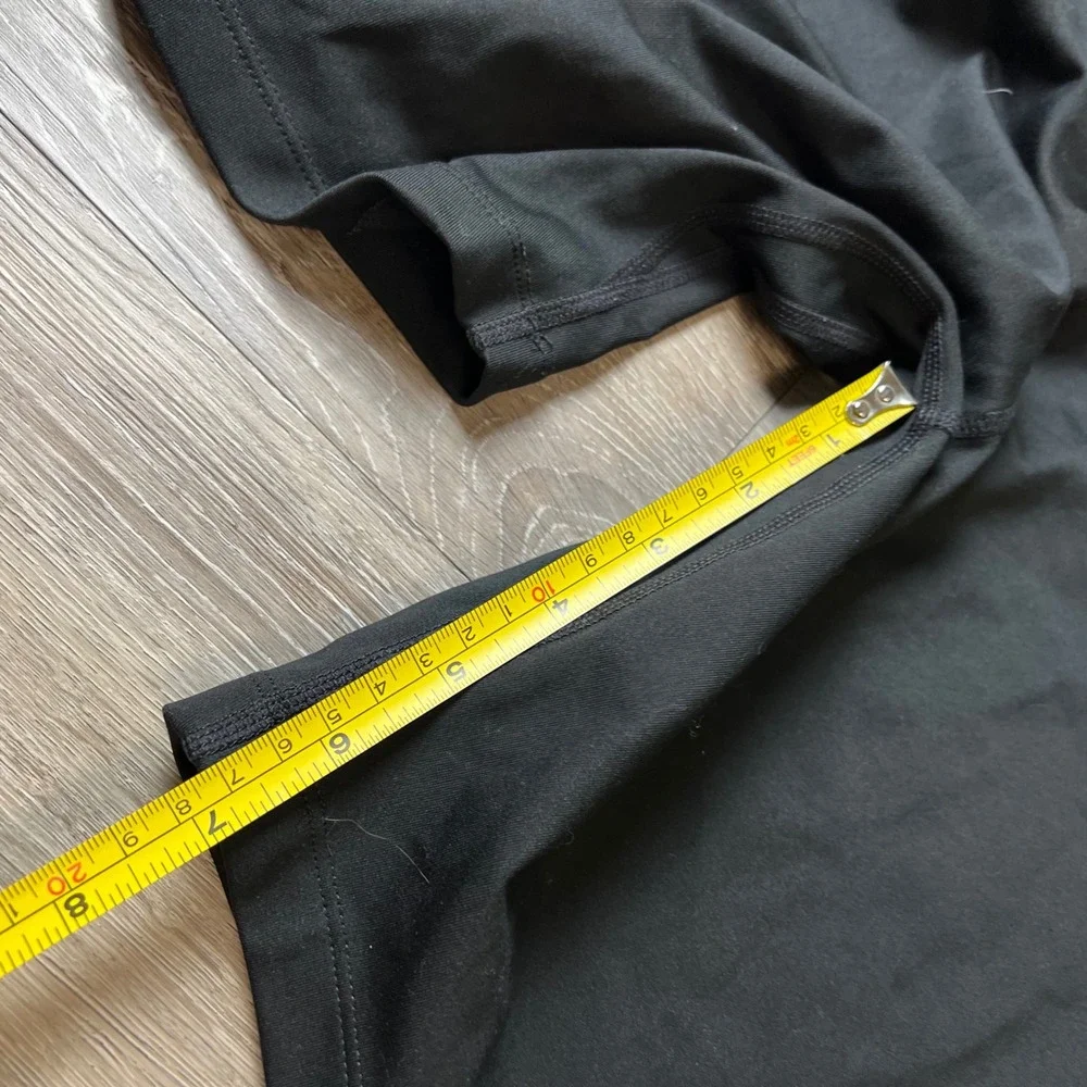 Nike Biker Shorts Womens Medium Black Dri-FIT High Waisted Compression Gym